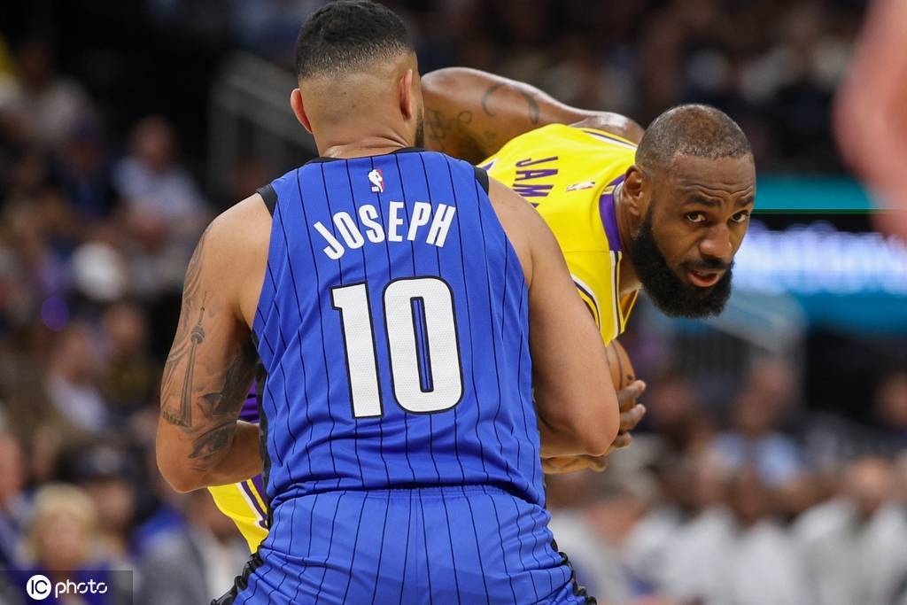 湖人连败战力退回解放前 老詹复出为何产生负效应？