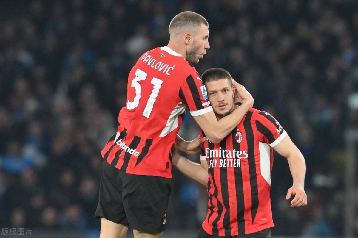 意甲联赛：AC米兰憾负那不勒斯，孔塞桑这是在下了一步错棋？